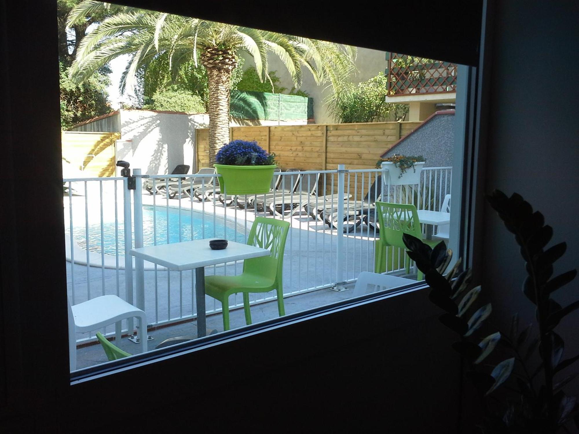 Hotel Le Majestic Canet Plage Eksteriør billede